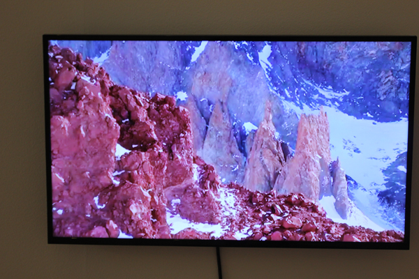 Video von Wato Tsereteli, Ausstellung des museumangewandtekunst Frankfurt am Main, Foto von Kirsten Kötter